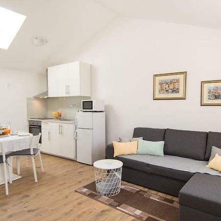 Apartment Bruneta 1 With Sea View Тар Экстерьер фото